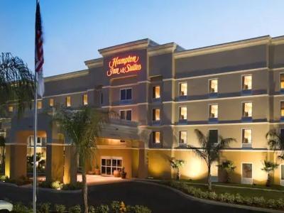 Hampton Inn & Suites Лейк Уелс Екстериор снимка